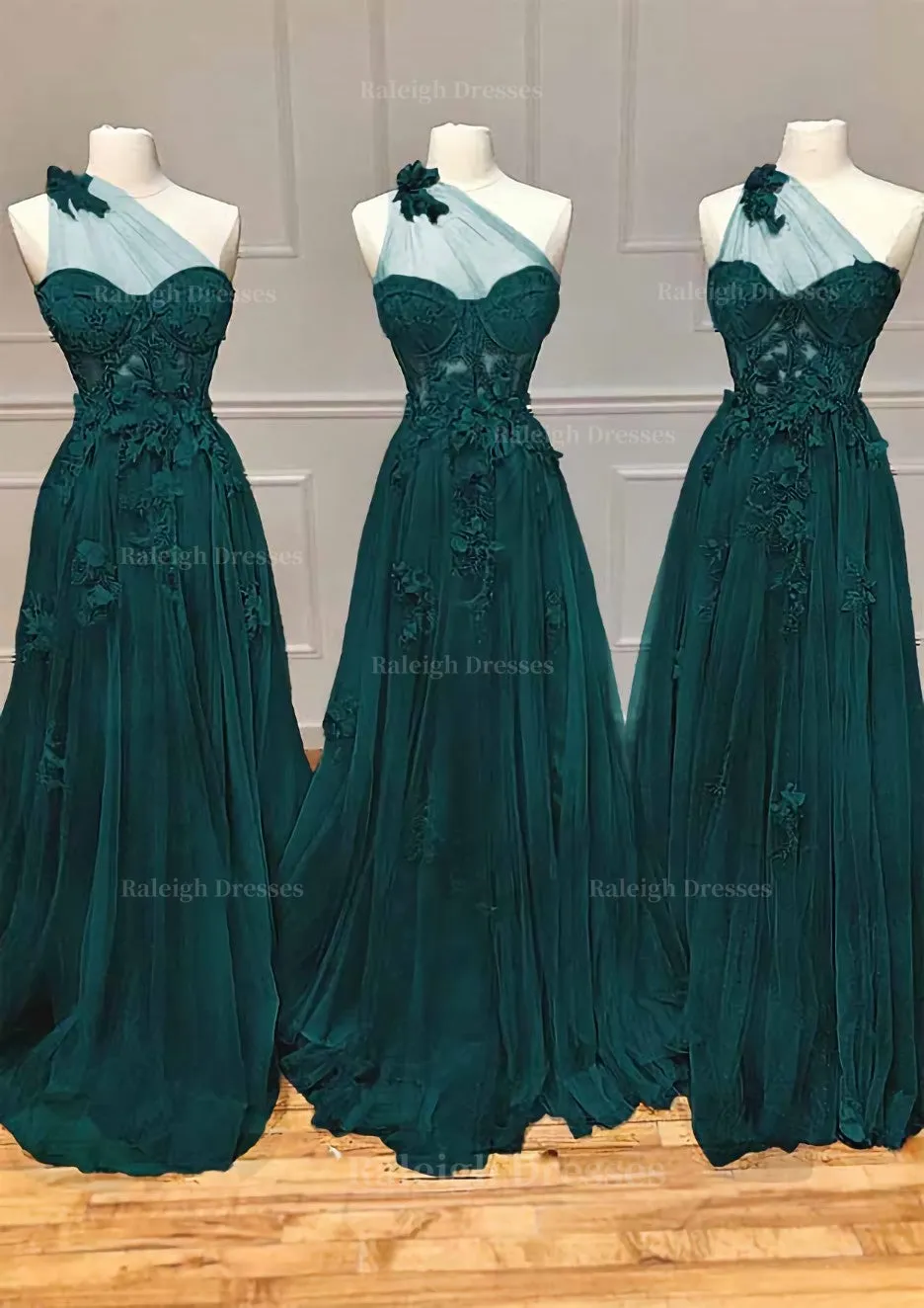 A-line One-Shoulder Sleeveless Long/Floor-Length Tulle Prom Dress with Appliqued Split