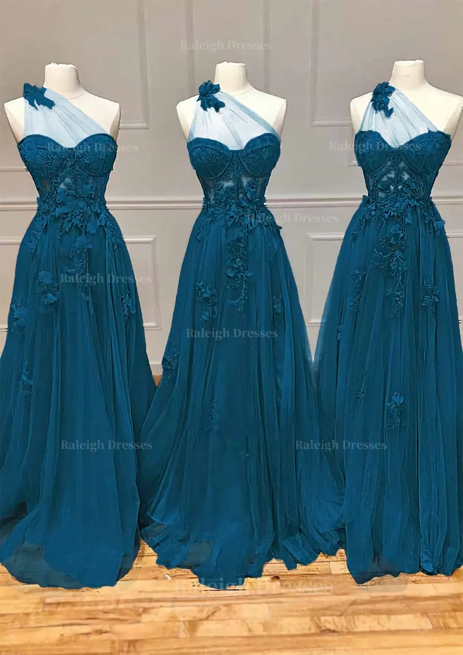 A-line One-Shoulder Sleeveless Long/Floor-Length Tulle Prom Dress with Appliqued Split