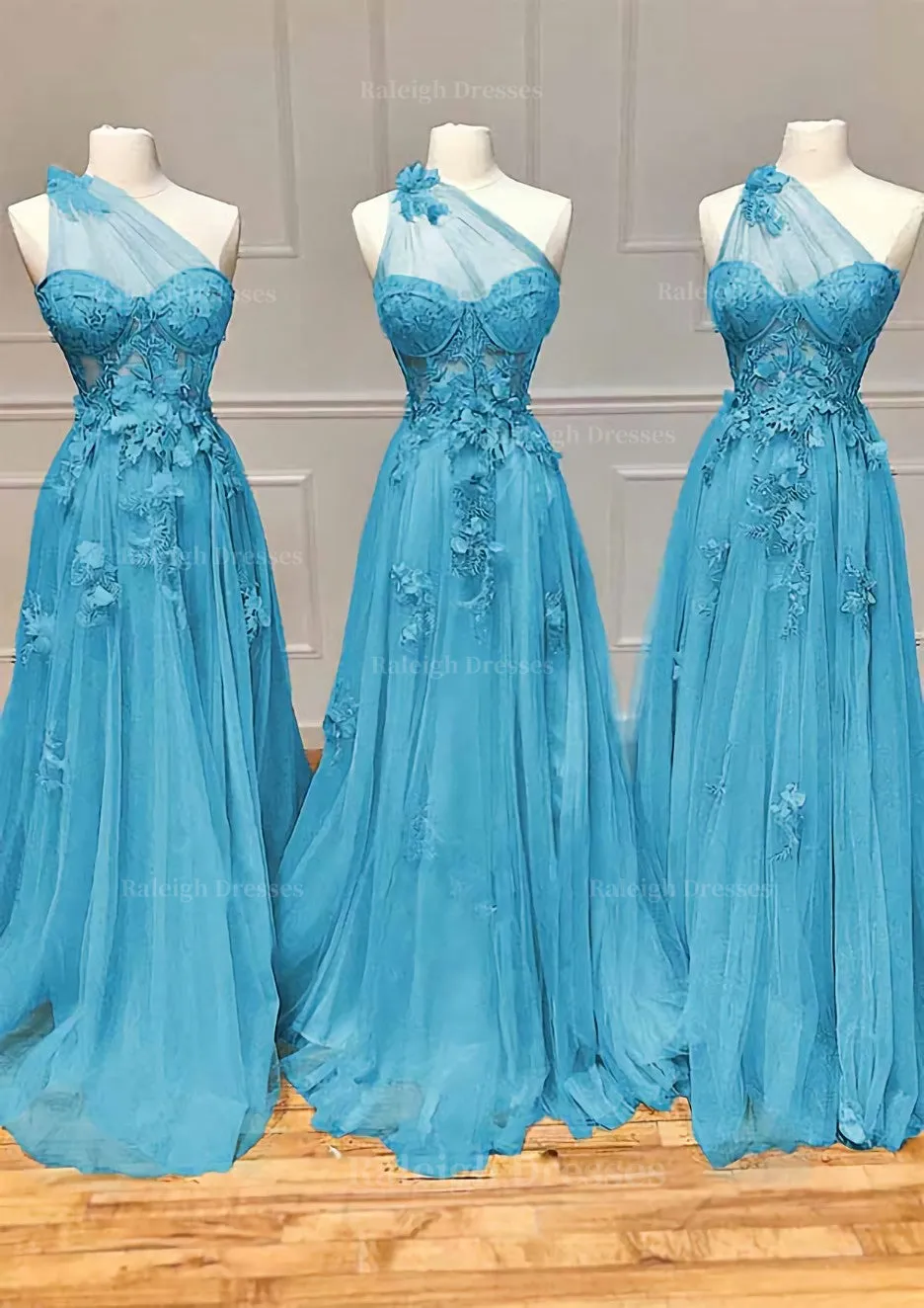 A-line One-Shoulder Sleeveless Long/Floor-Length Tulle Prom Dress with Appliqued Split