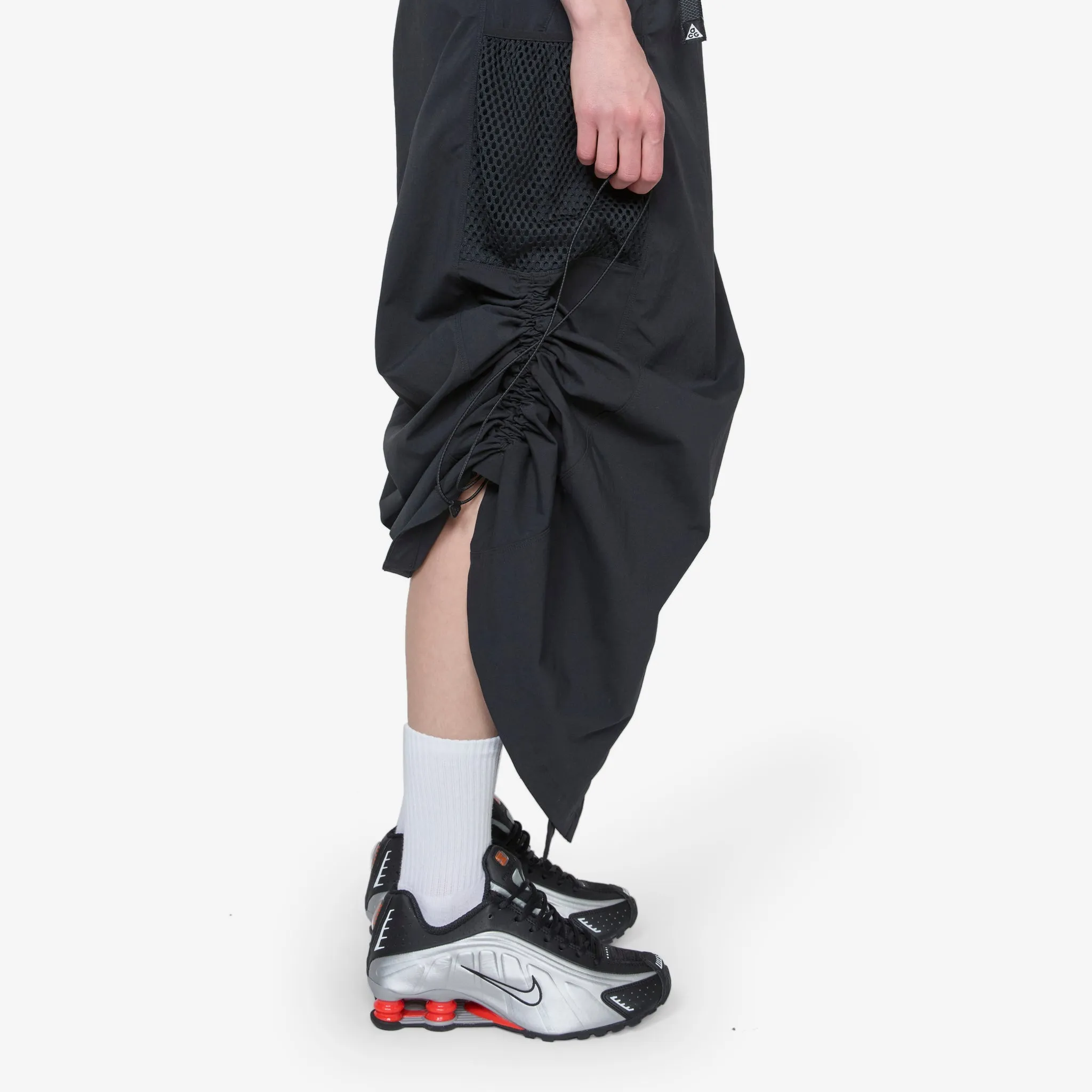 ACG Snowgrass UV Skirt Black | Summit White