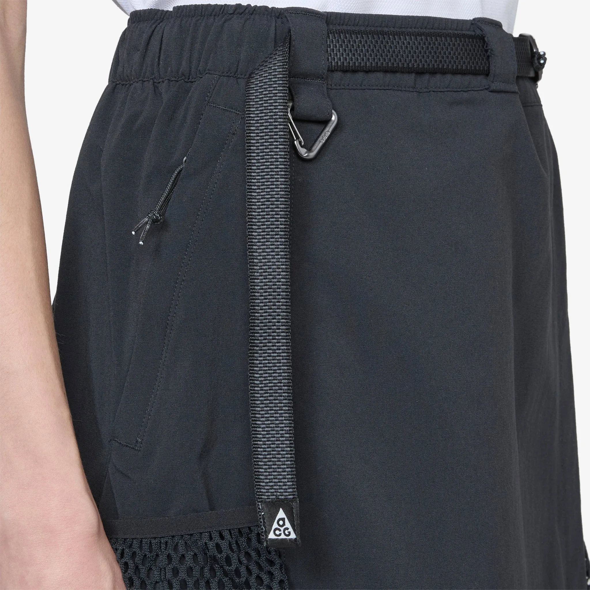 ACG Snowgrass UV Skirt Black | Summit White