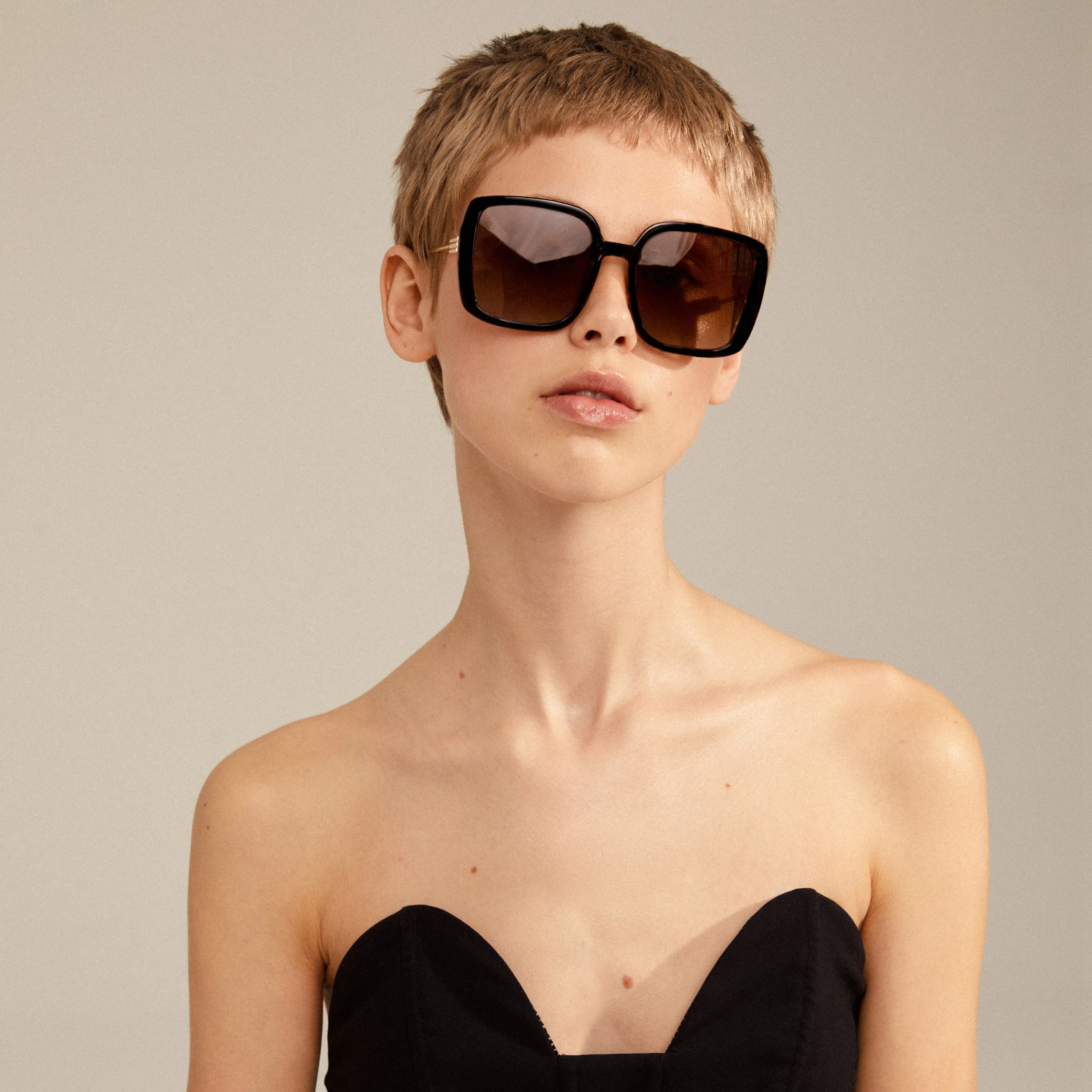 ALIET sunglasses black/gold