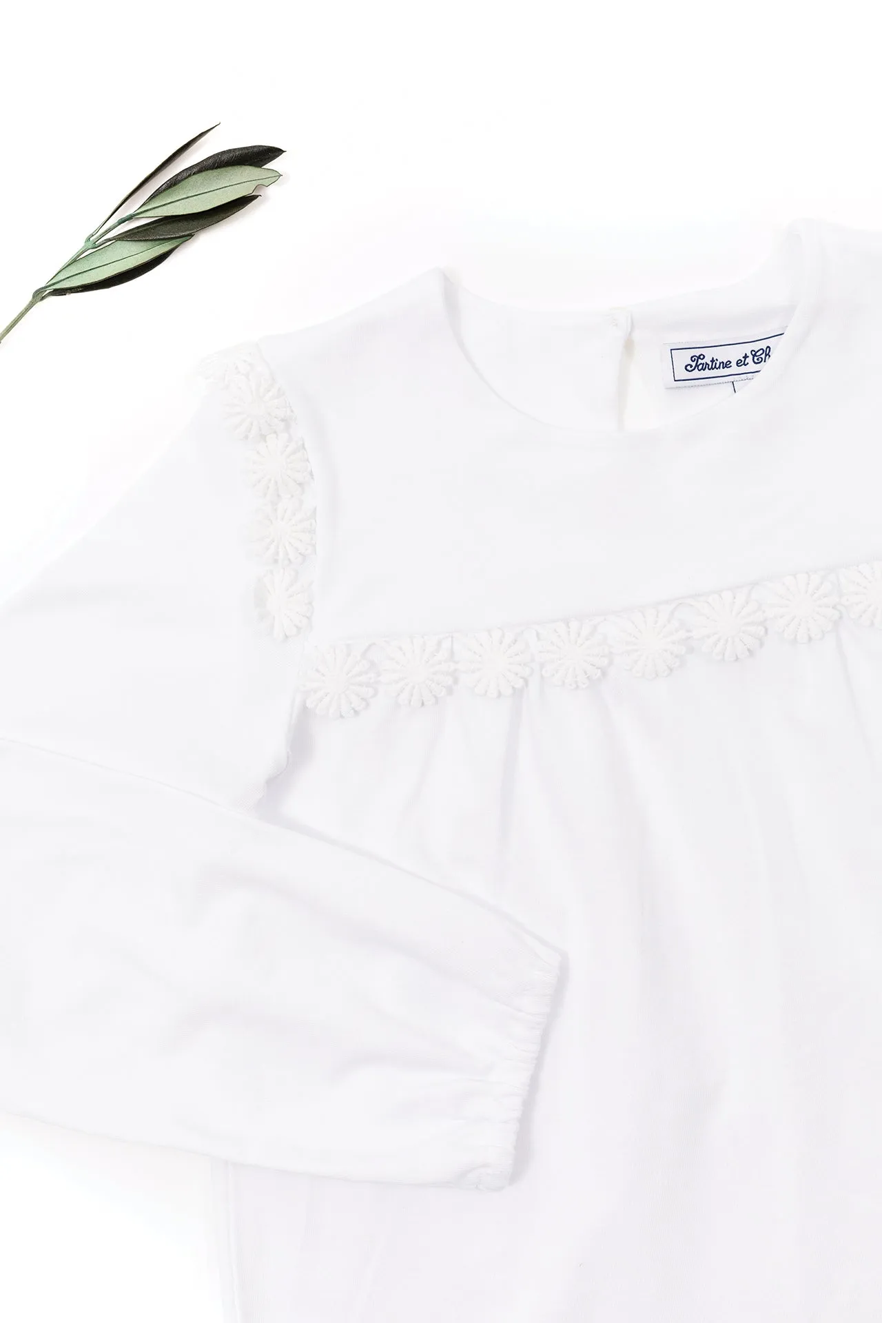 Blouse - White Daisy Embroidery