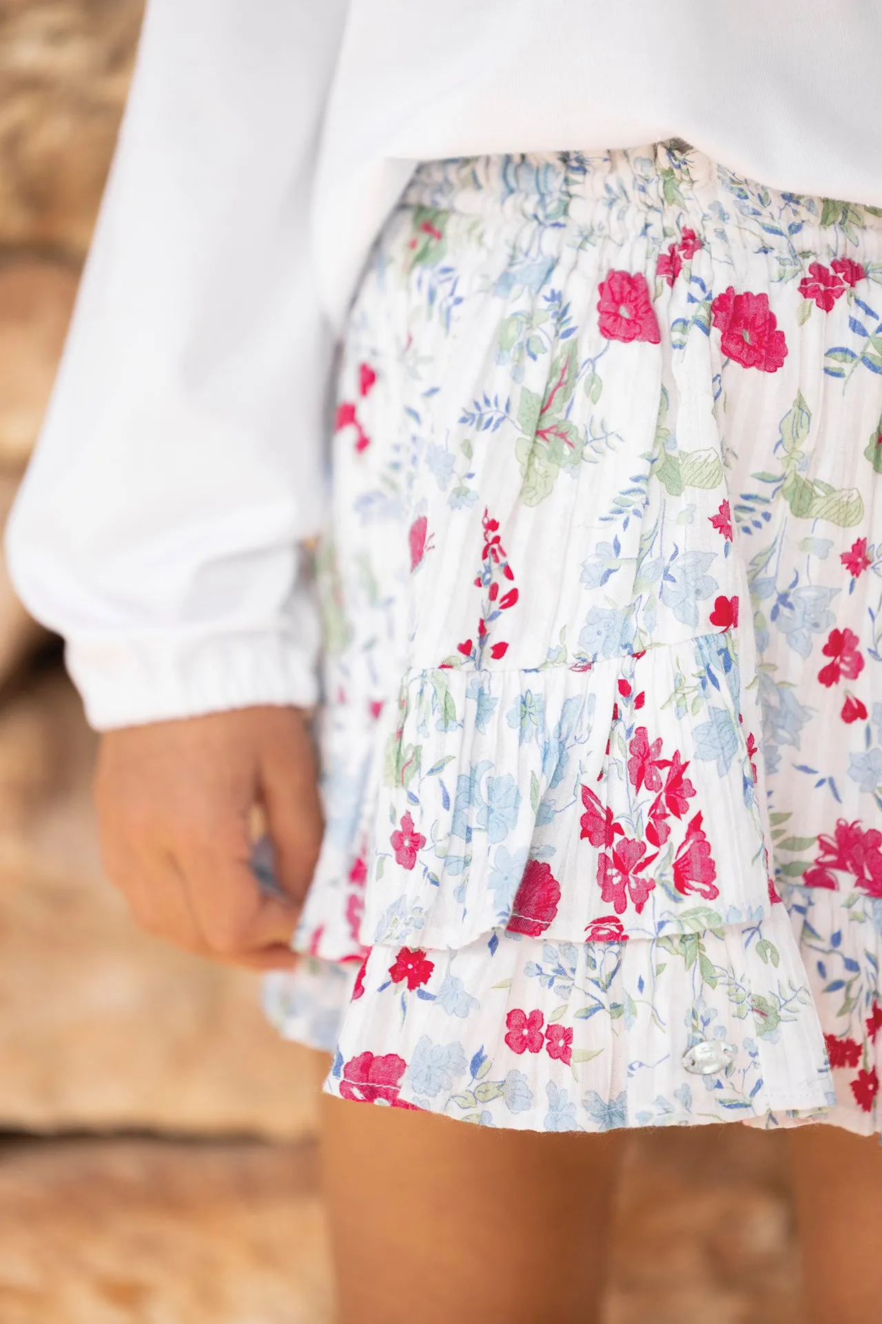 Blouse - White Daisy Embroidery