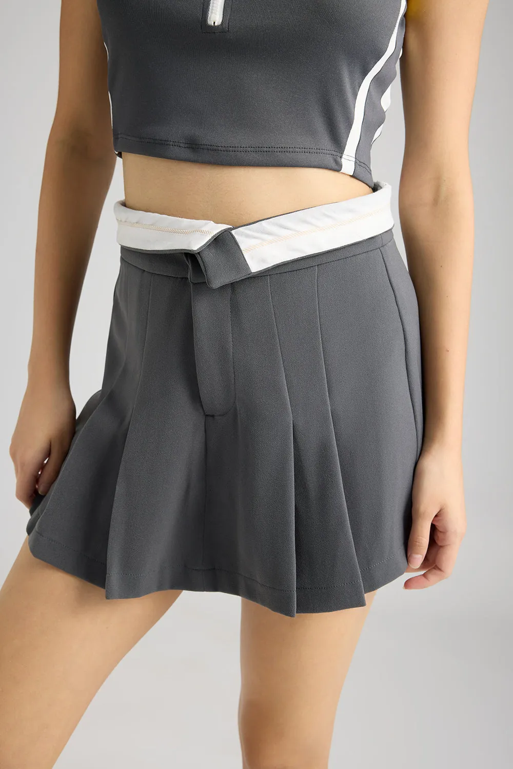 Corp Girlie Charcoal Skort