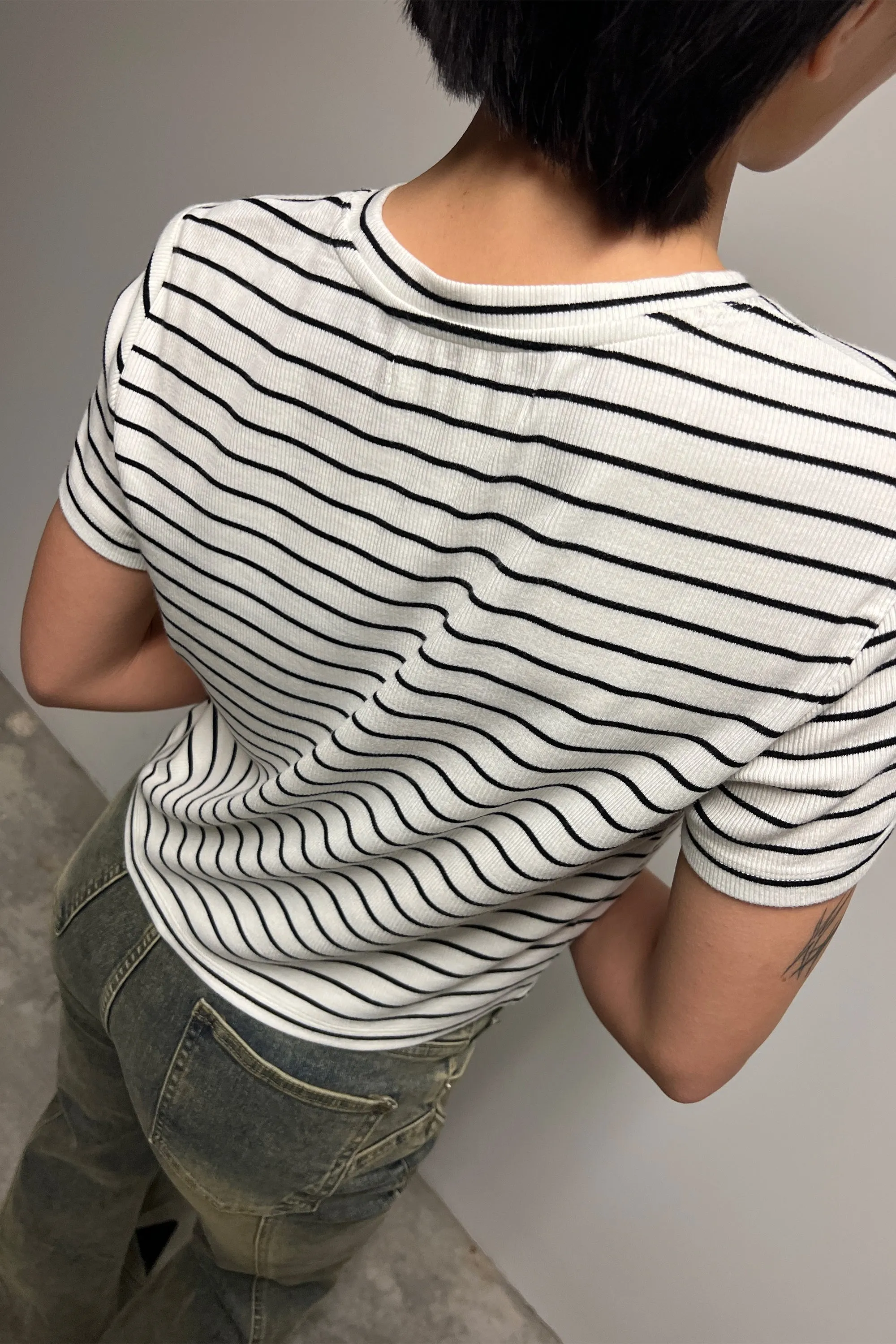 CROPPED STRIPED T-SHIRT