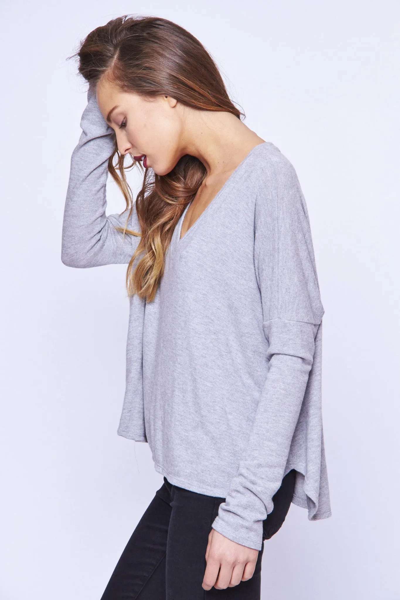 DOLMAN V NECK TOP