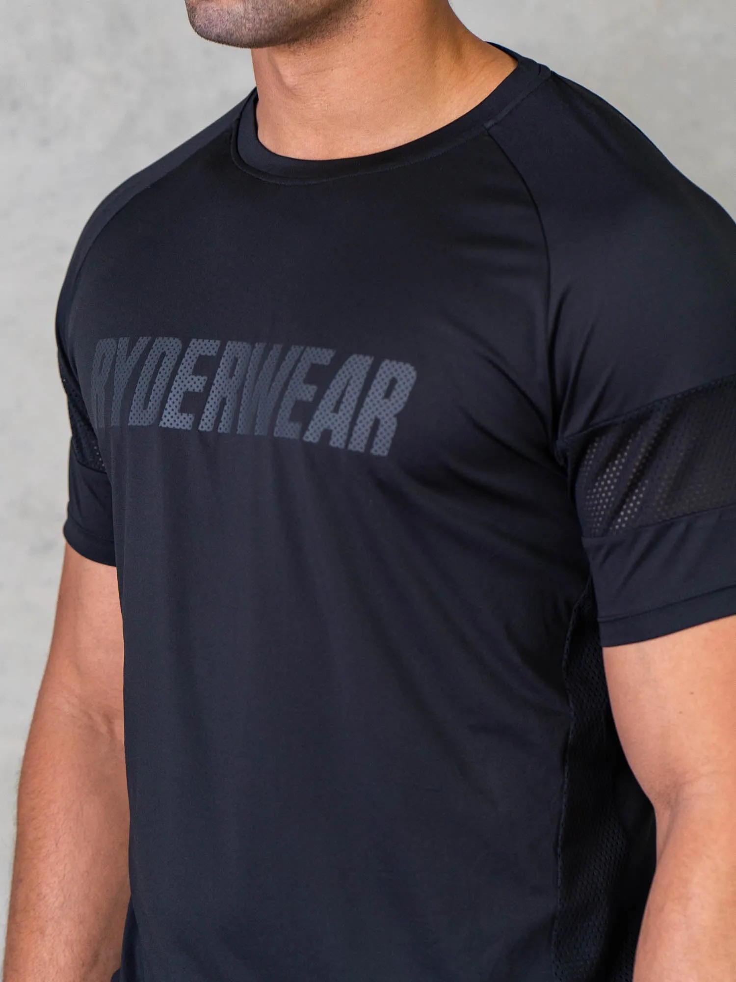 Flex Mesh T-Shirt - Black