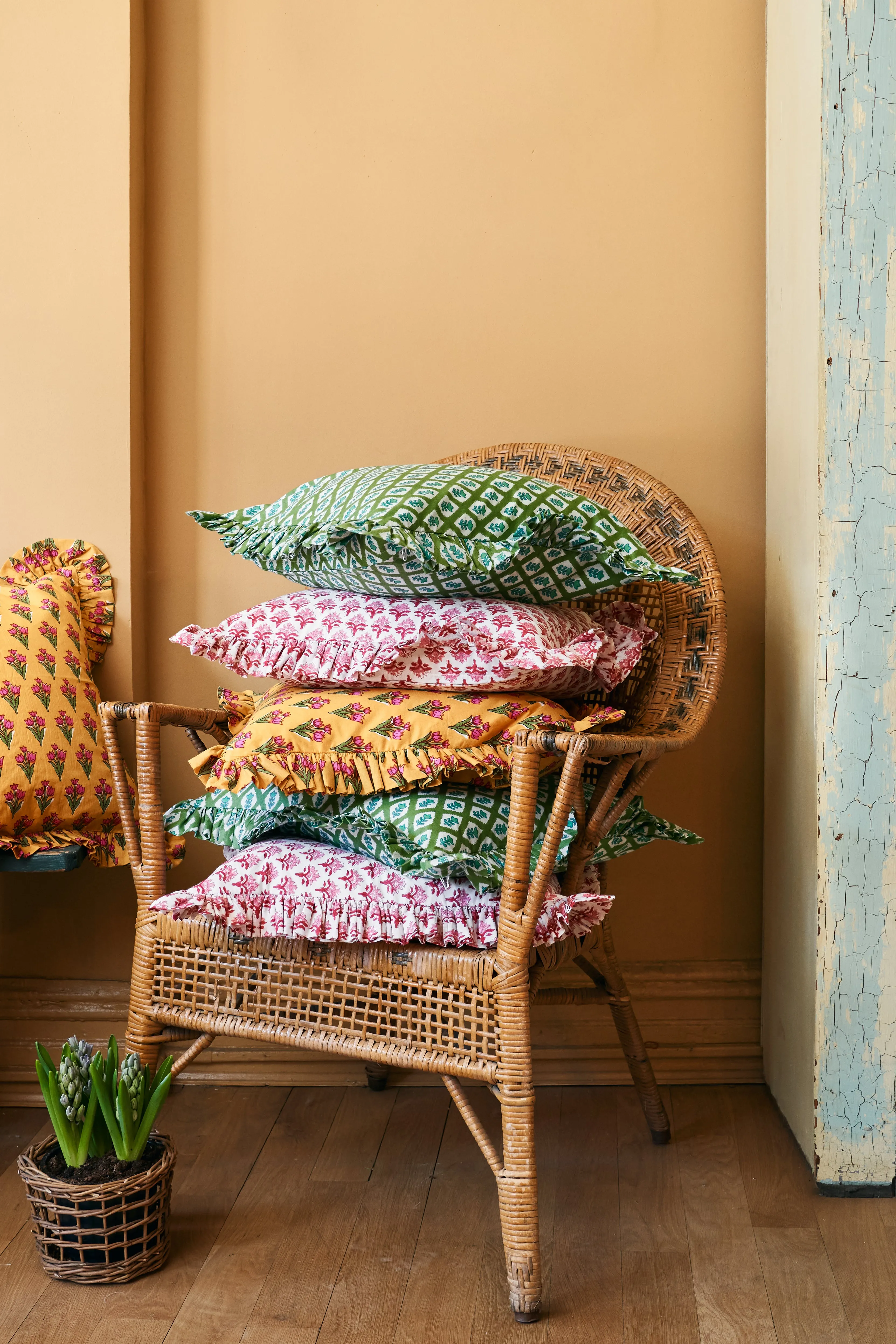 Garden Trellis Ruffled Pillow