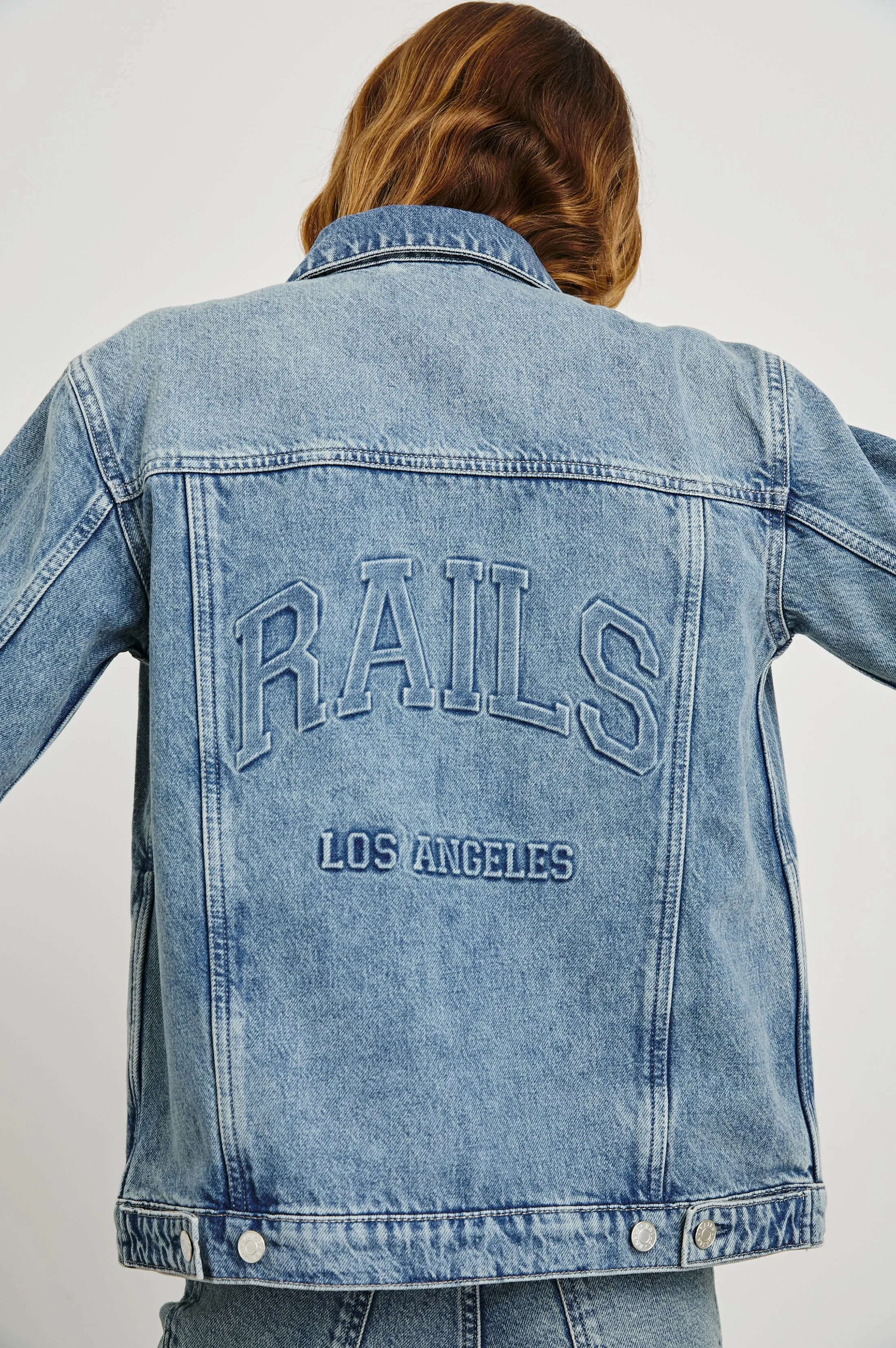 GROVE BOYFRIEND TRUCKER JACKET - EMBOSSED INDIGO