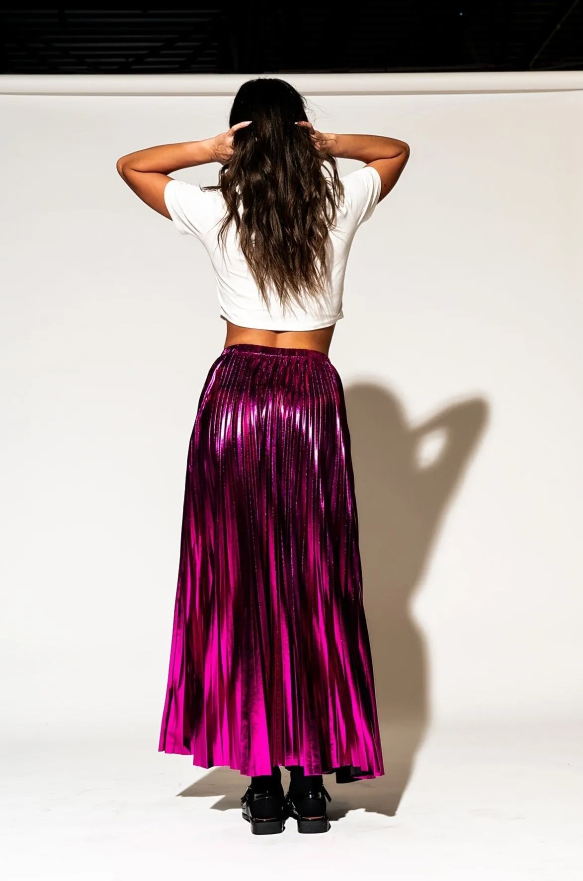 Metallic Pleated Midi Skirt in Cosmic Pink