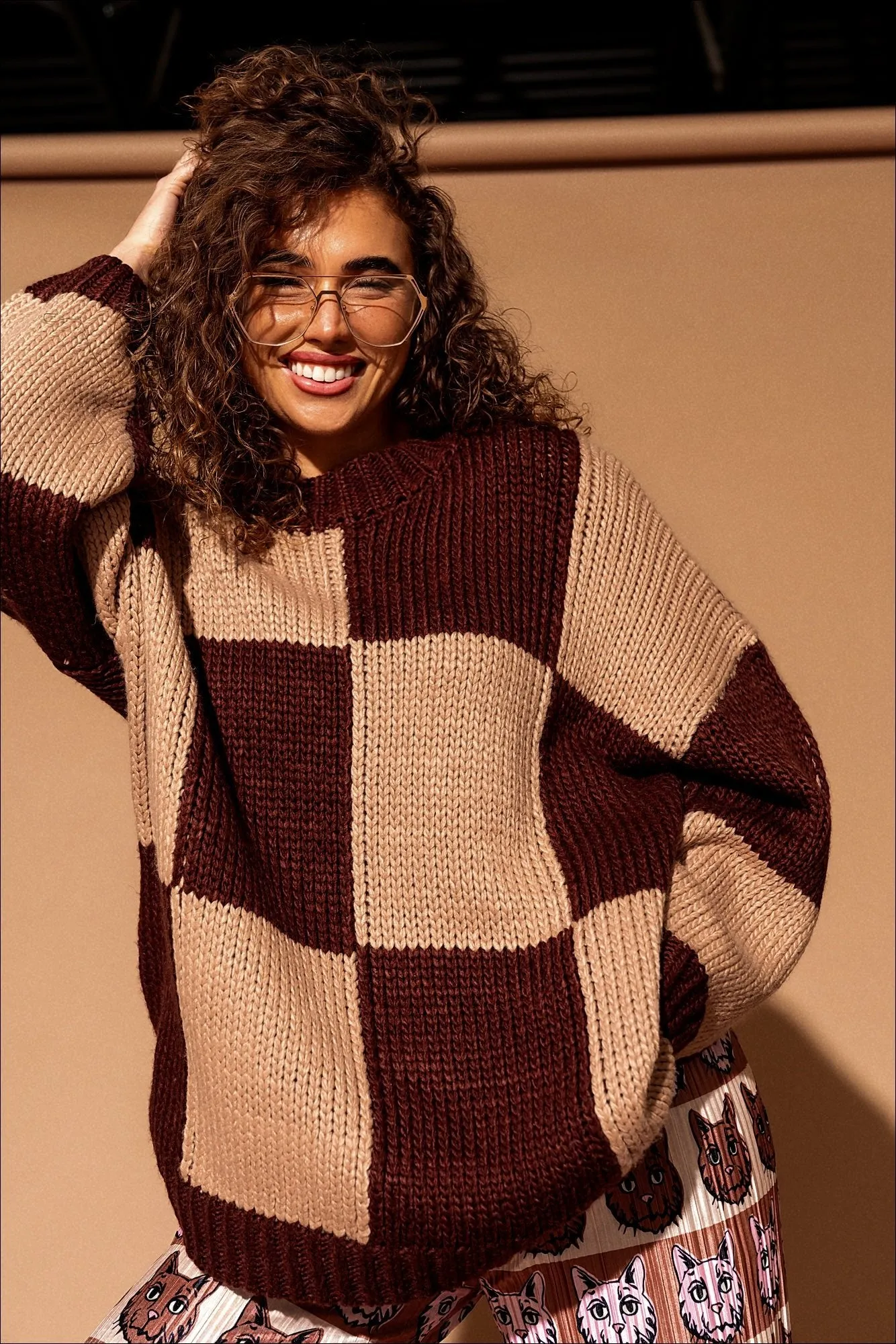 Rue Oversized Checkerboard Knit in Tan/Brown