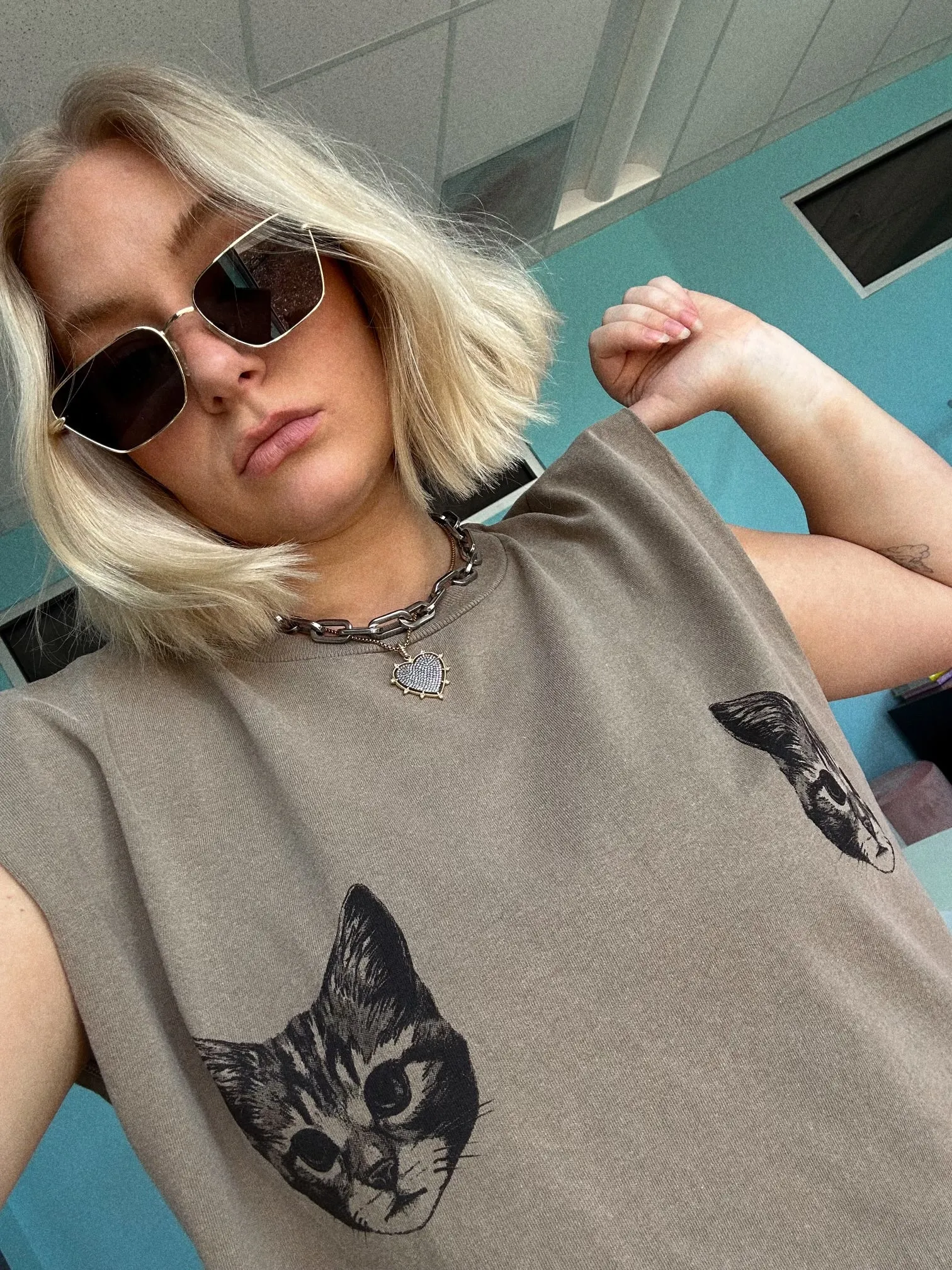 Show Me Your Kitties Muscle Tee in Chai