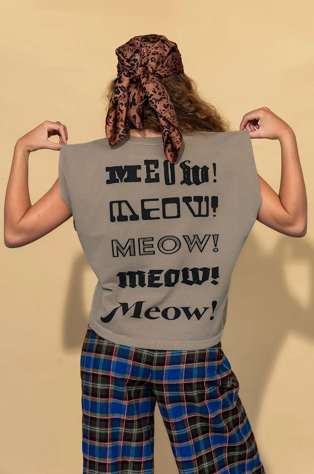 Show Me Your Kitties Muscle Tee in Chai